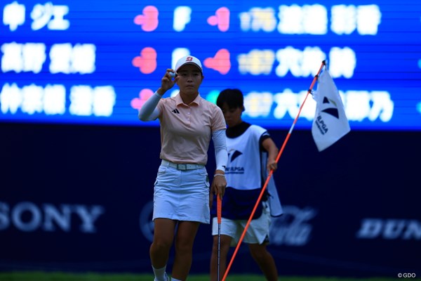 2025年 ソニー日本女子プロゴルフ選手権大会 2日目 佐藤心結 最終18番はパーで締めくくった