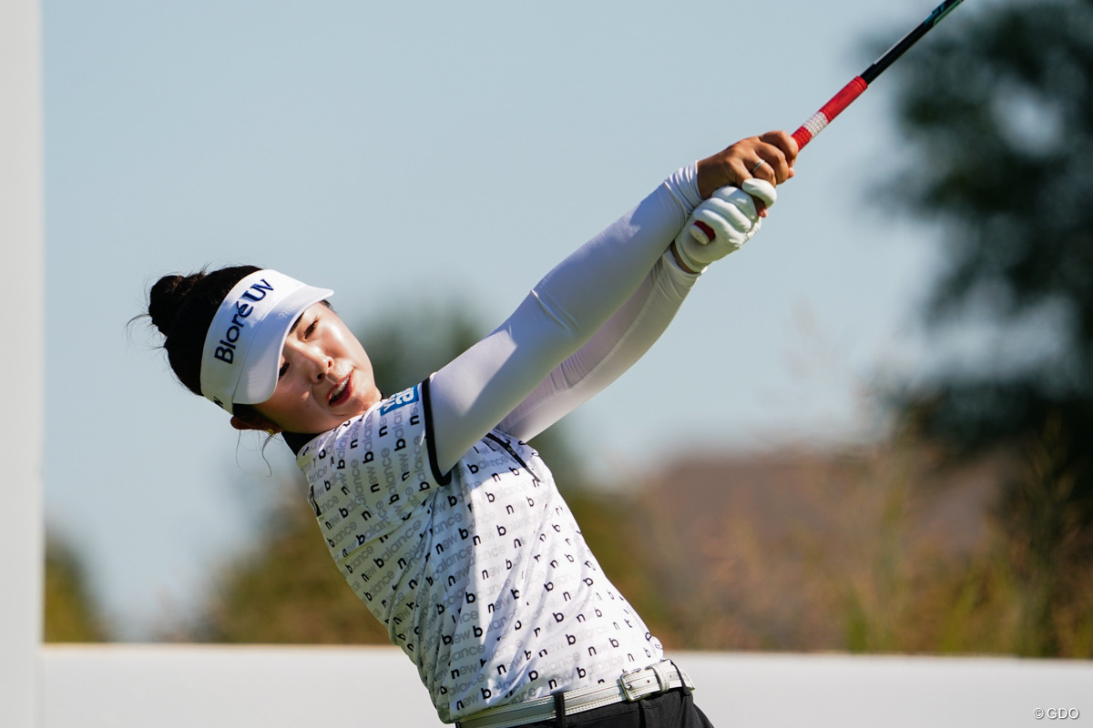 抜群のショット精度で6バーディ