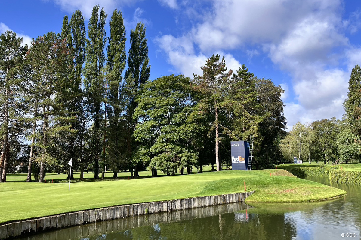 こちらのコースも水辺がしっかり