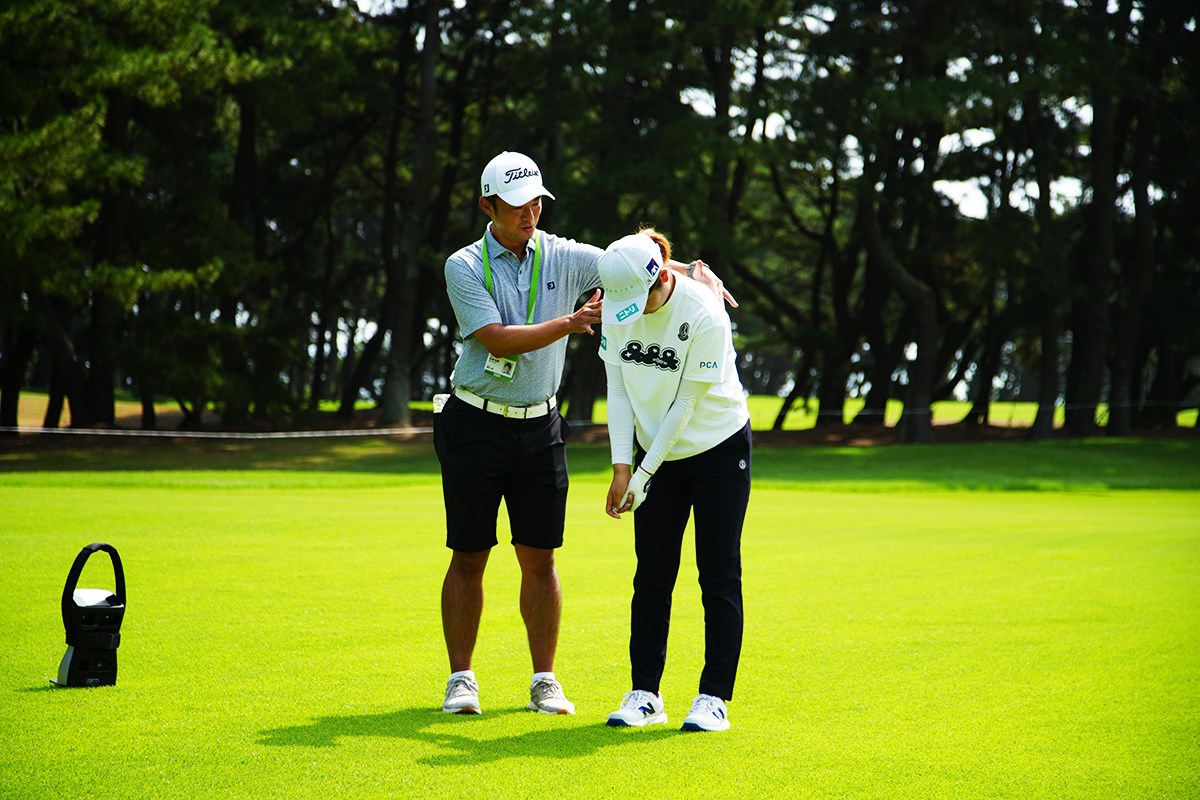 フェアウェイバンカーからの特打ち「早く陸に上がりたかった(笑)」スイングセルフ解説／櫻井心那