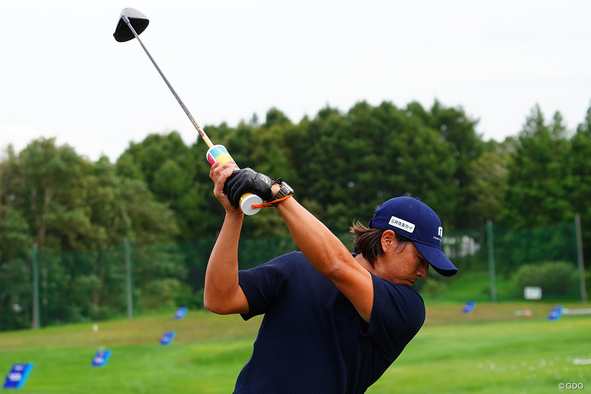 超太グリップのドライバーでも練習