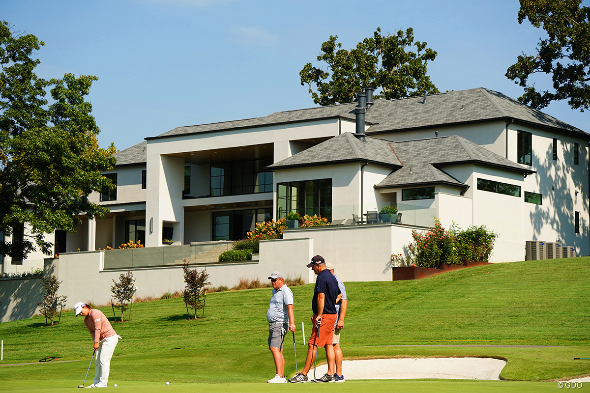 開幕前にパッティングコーチのレッスンを受けた