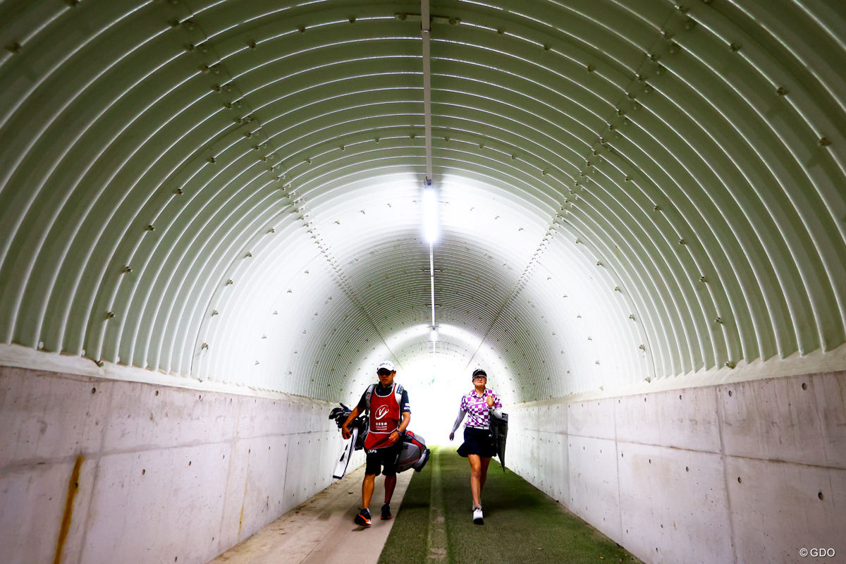 トンネルを抜けると夏だった