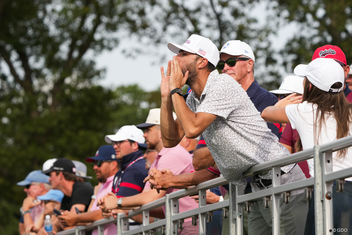 野次も会場の華？