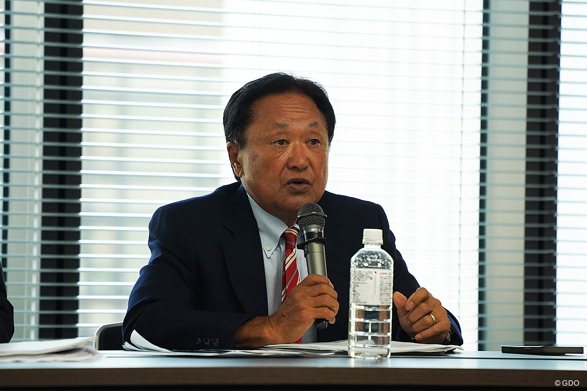 JGTOの倉本昌弘副会長。定例理事会後の会見で来季スケジュールについて報告した 2025年 日本ゴルフツアー機構 倉本昌弘副会長