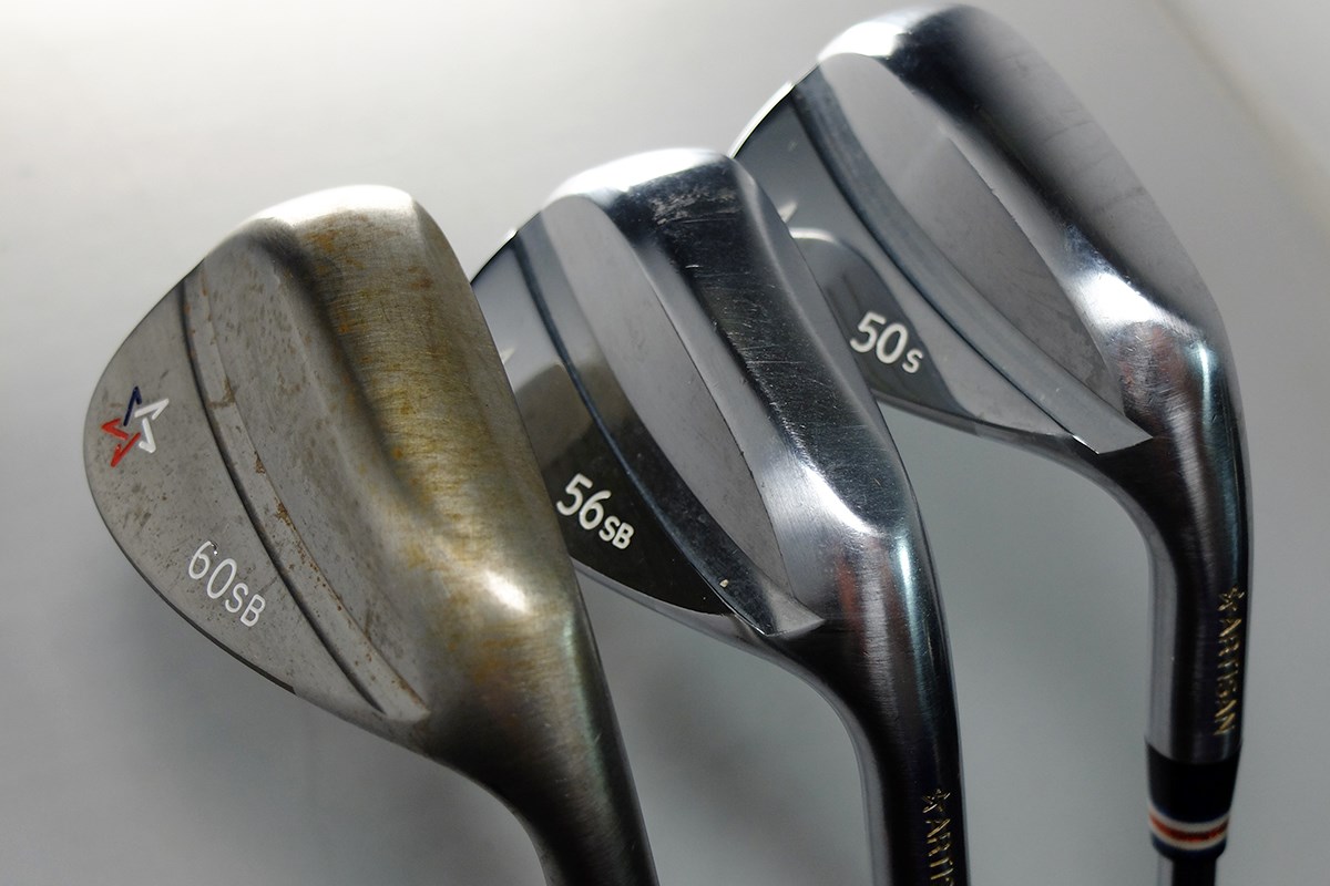 正直「ロブウェッジ」は必要ないでしょ…それでも入れたいなら中古で始めたら？