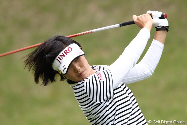 2011年 ヨネックスレディスゴルフトーナメント 初日 全美貞 大会3連覇がかかってます。
