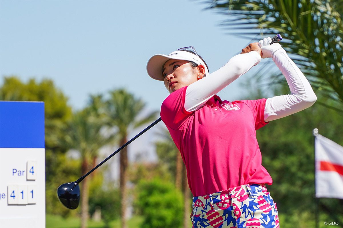 初日は思うようにスコアを伸ばせずに2アンダー発進