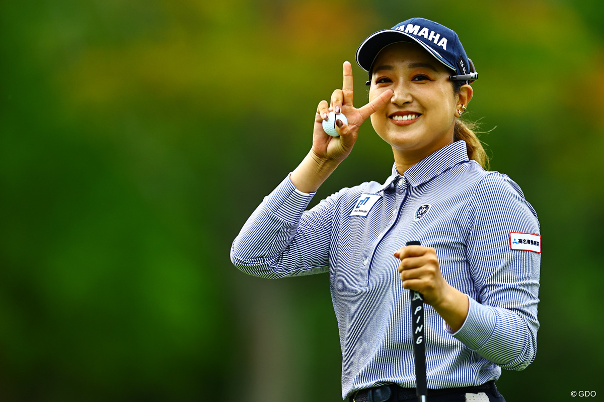 首位と1打差で折り返した高木優奈