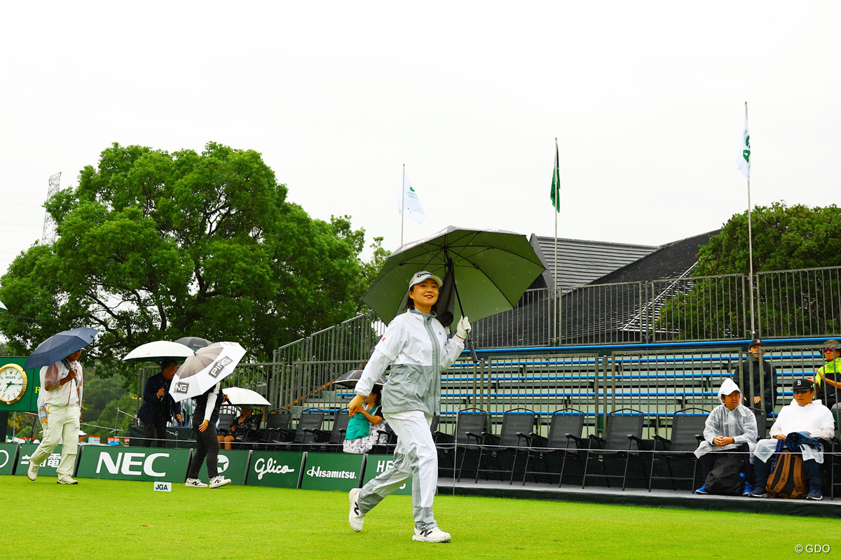 早朝7時15分、第1組でスタート
