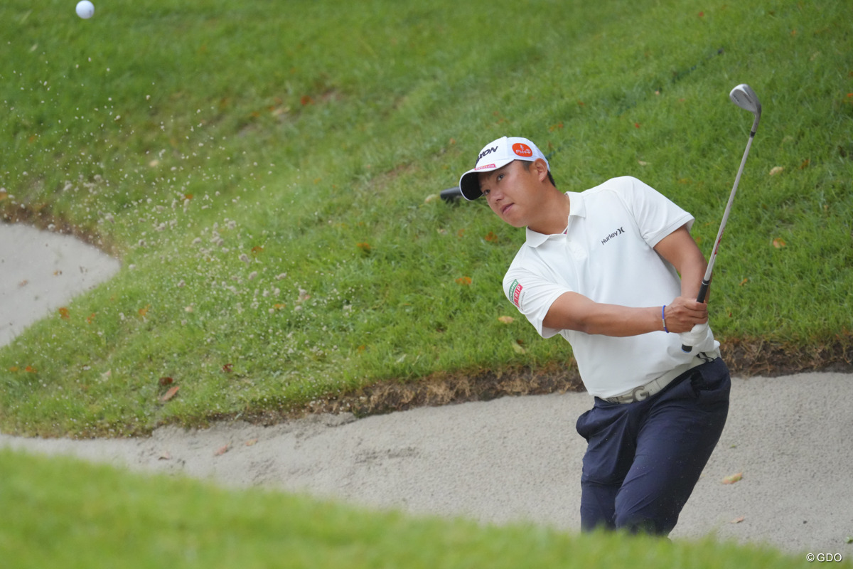 最終18番、難しそうなバンカーだなぁと思ってたら入っちゃったよ！ナイスチップインバーディ締め！ 2025年 バンテリン東海クラシック 3日目 出水田大二郎