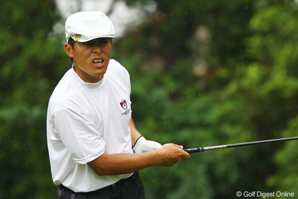 2011年 ダイヤモンドカップゴルフ 3日目 上田諭尉 ドライバーショットが曲がって、非常に渋い表情です。最終日、もう一度初日のようなゴルフが出来るか・・・。
