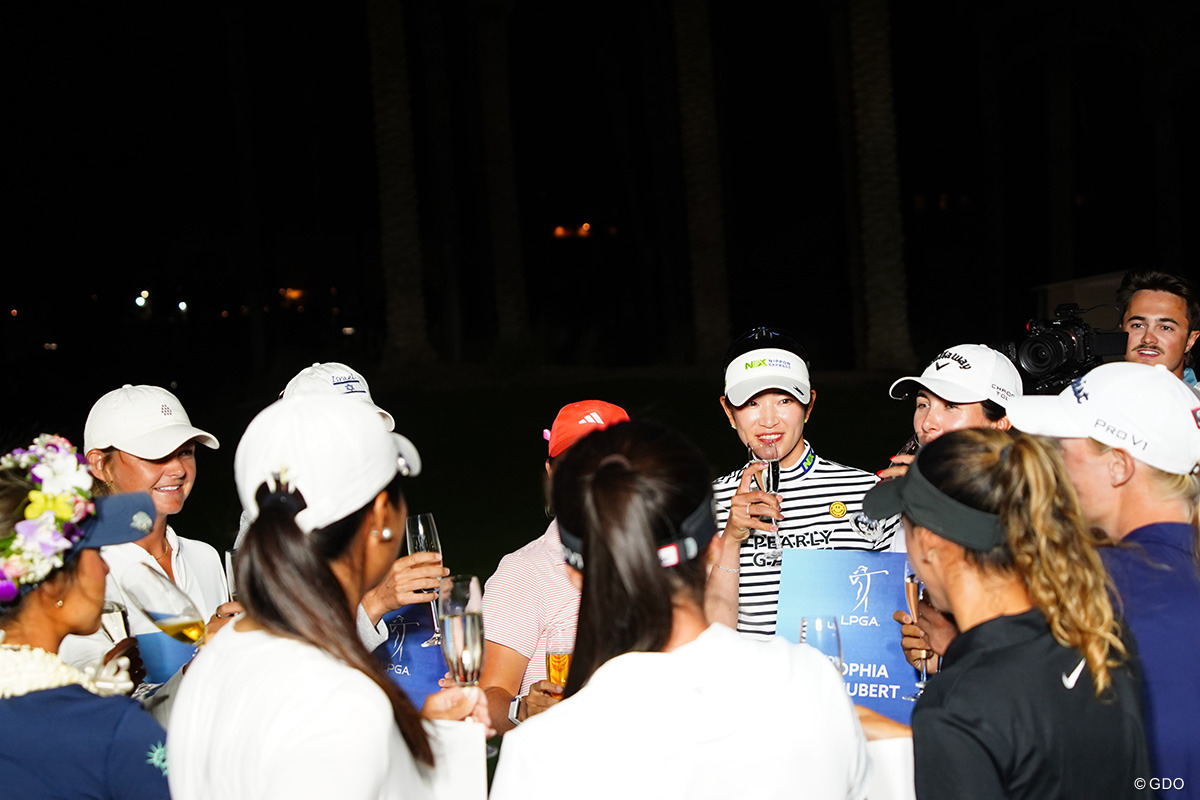 みんなでチアーズ(乾杯)