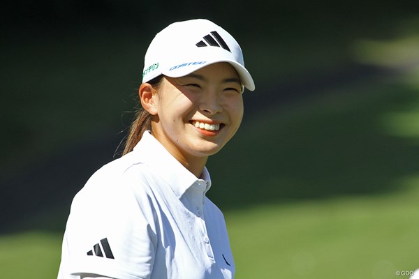 渋野日向子は水曜日に9ホールをプレー。何度も笑顔が見られた