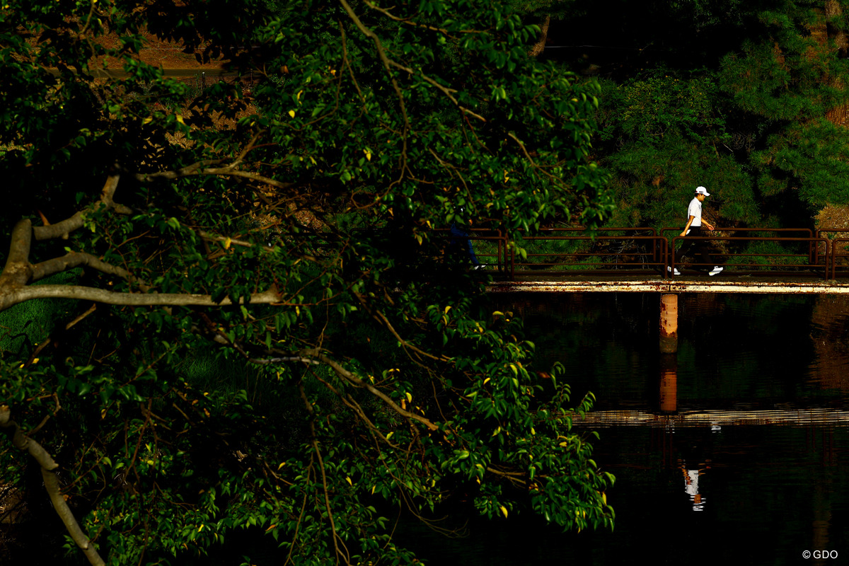 水辺をゆく 2025年 ベイカレントクラシック Presented by レクサス 2日目 大西魁斗