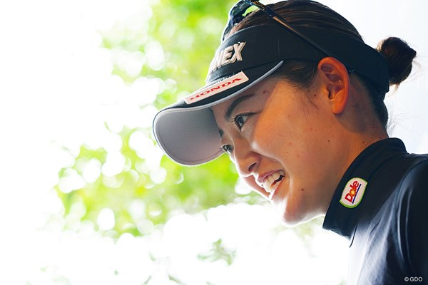 岩井千怜は姉の明愛とともに日本から韓国へ