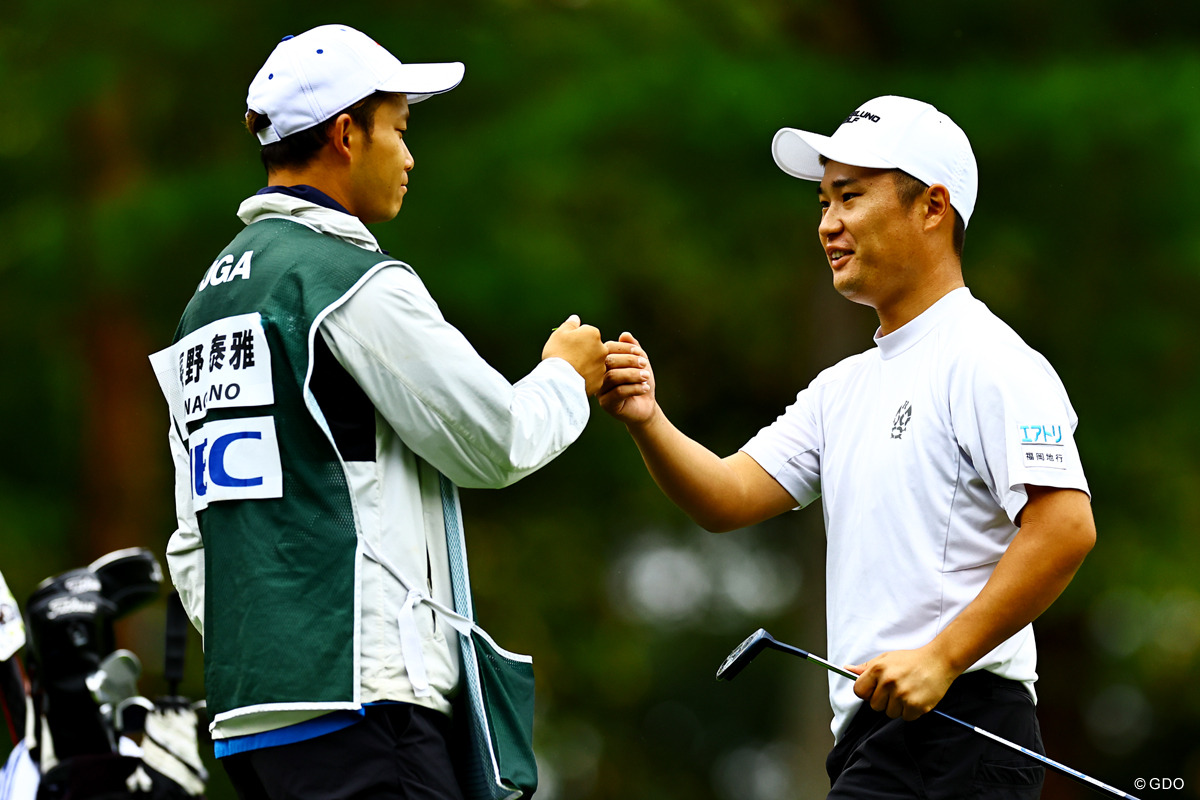 日本オープンゴルフ選手権チャンピオンブレザーレプリカ 日本オープンゴルフ」チャンピオンブレザーレプリカモデル、AOKIが限定