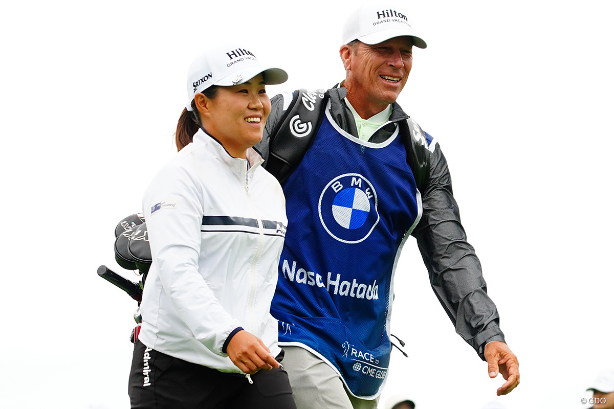 畑岡奈紗が2位で最終日へ