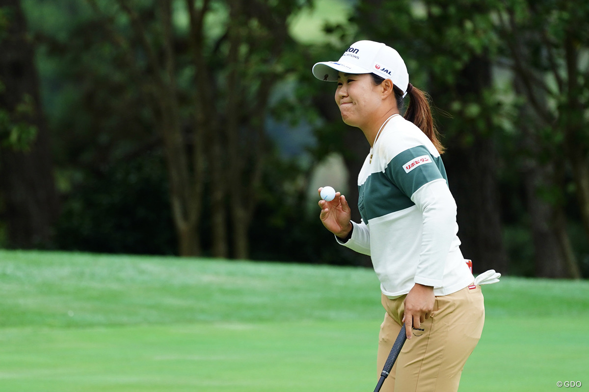 23年女子ゴルフ国別対抗戦サイン入りジップアップシャツ（渋野、畑岡、古江、笹生） day3_ss_06380-1054-1024x683.jpg
