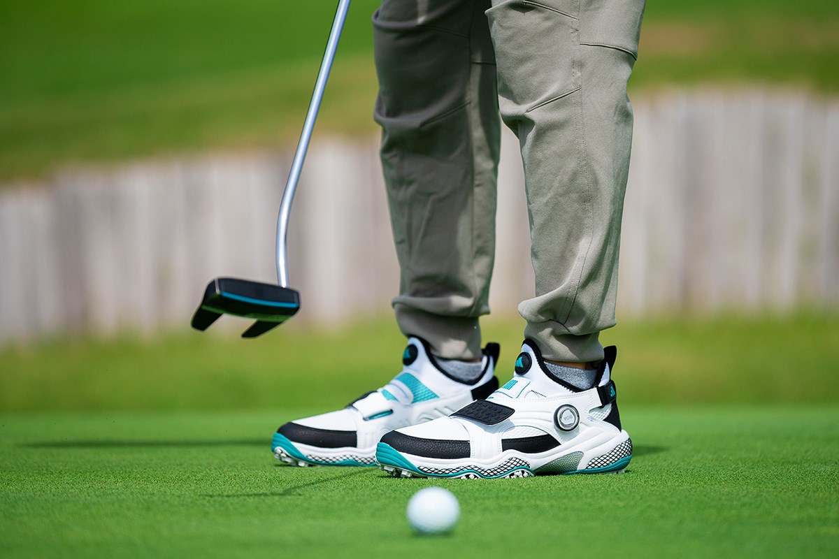 2025秋冬 新作ゴルフシューズ試し履きレポート アディダス コードカオス 25 ミッド BOA