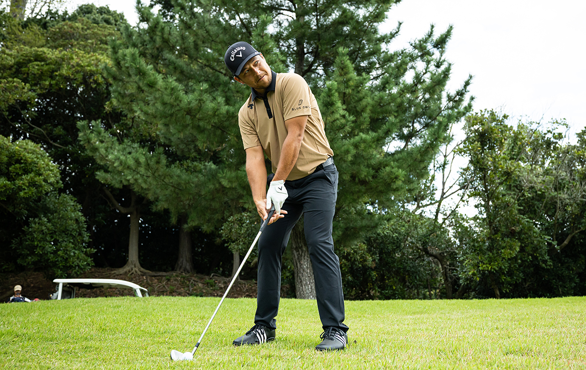 2025年 デサント特集 ラフから6Iでグリーンオン。見事なショット