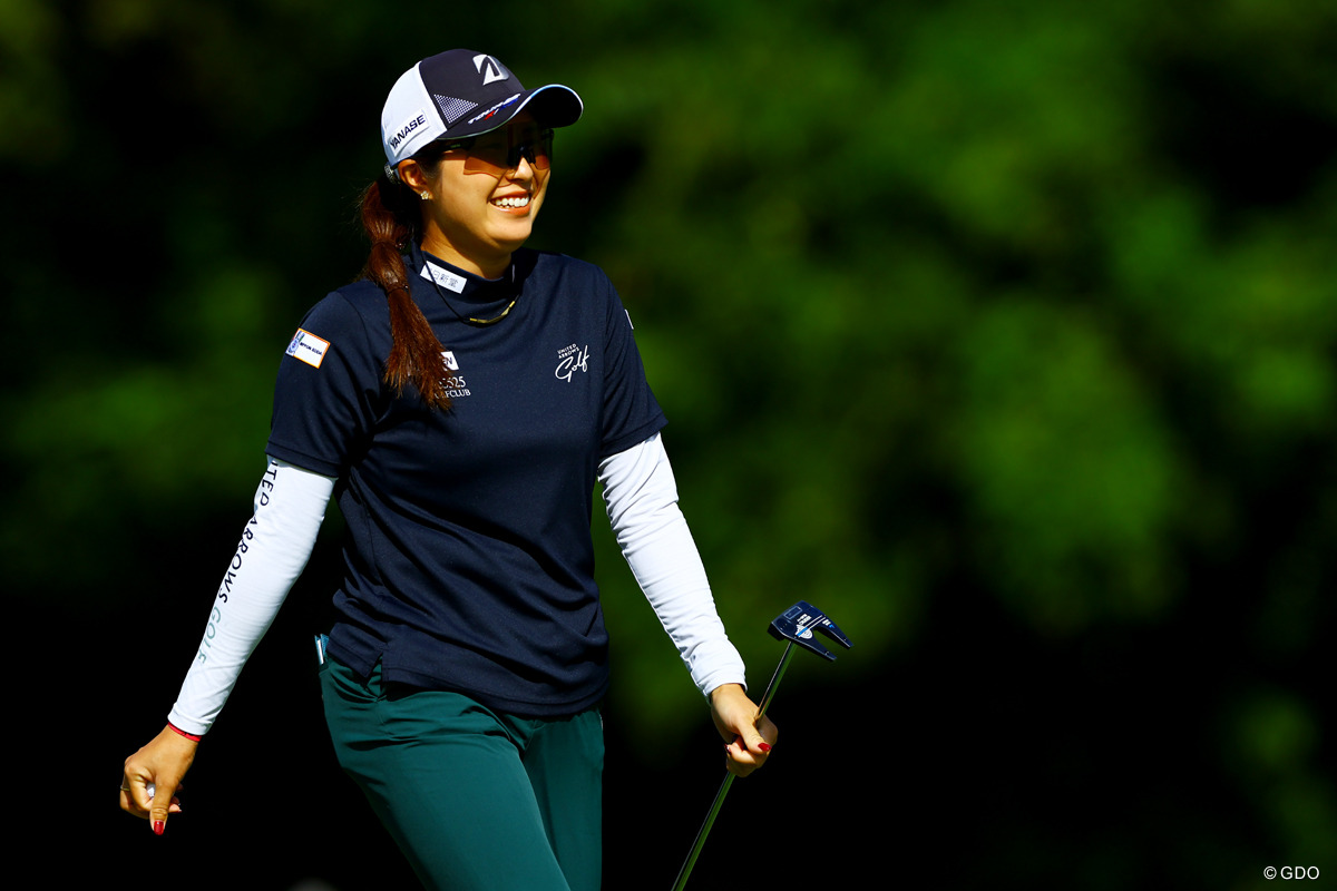 4アンダー12位タイで週末へ 2025年 NOBUTA GROUP マスターズGCレディース 2日目 大里桃子