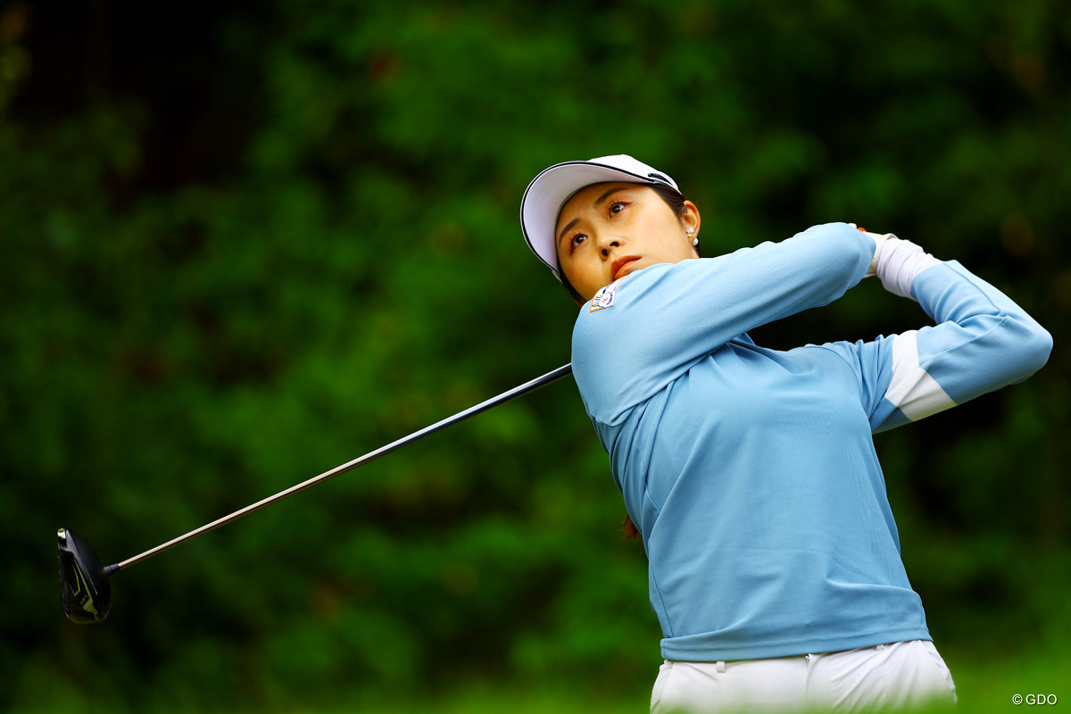 69でプレーして12位から10位に浮上した