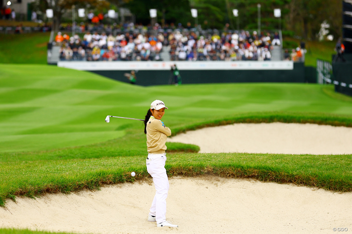 18番はセカンドがバンカーのあごに当たった。無念のダブルボギー