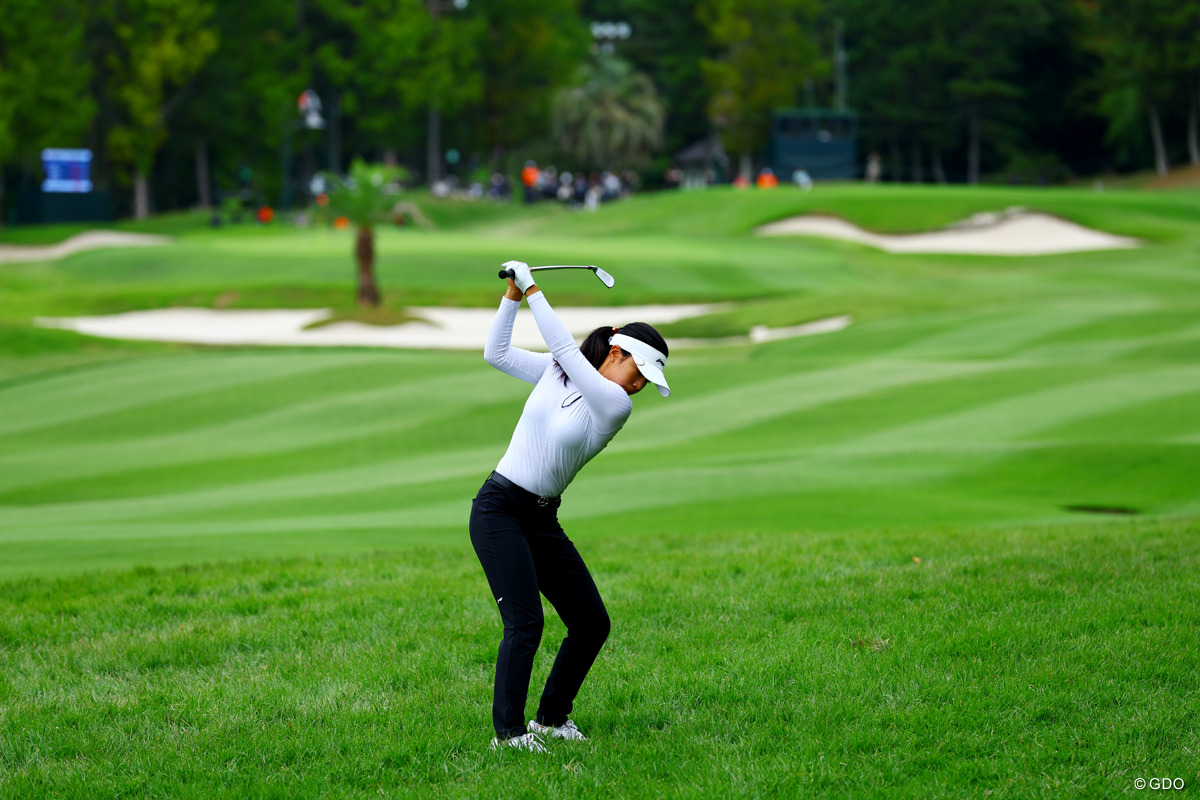 ラフに捕まる 2025年 NOBUTA GROUP マスターズGCレディース 3日目 リュウ・ユジ