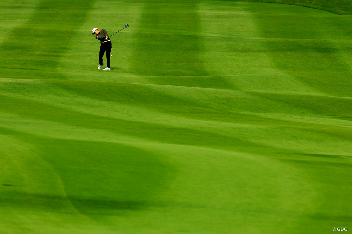 通算13アンダー3位