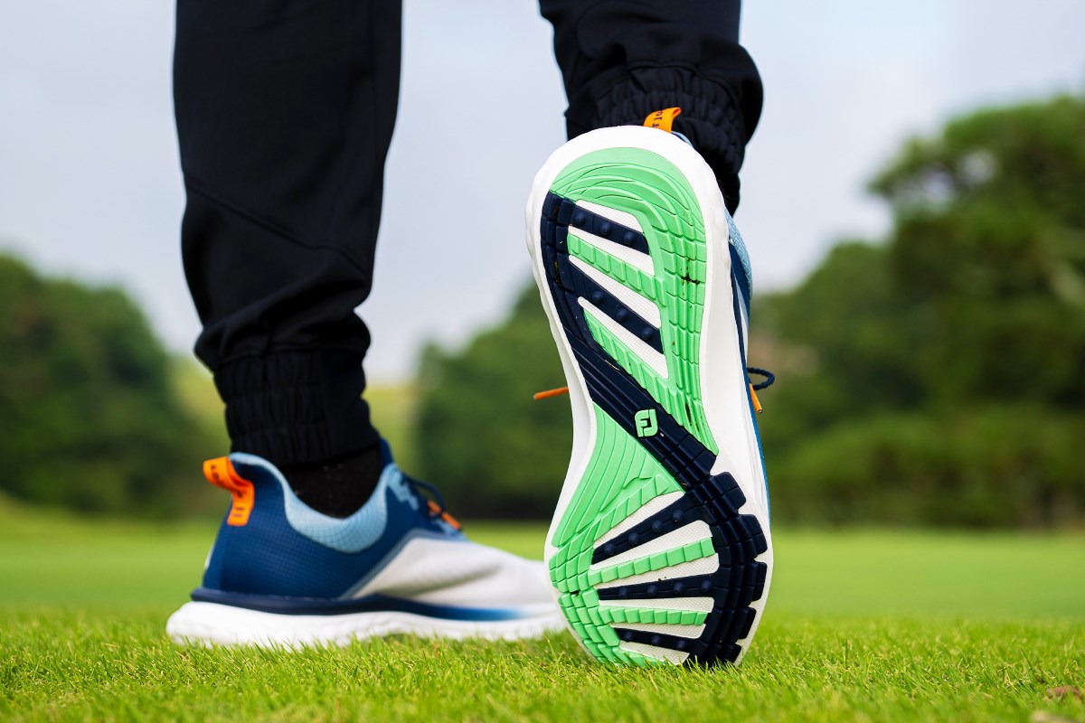 2025秋冬 新作ゴルフシューズ試し履きレポート フットジョイ クオンタム テキスタイル