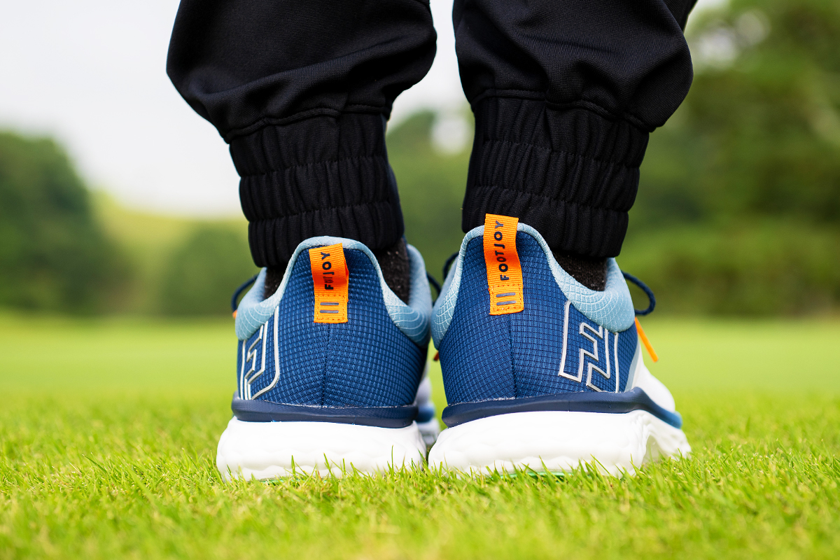 硬・重」から「軽・柔」にアプデ！ カートに乗らず歩きたくなるっ