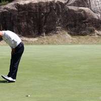 6番イーグルパット、2番でもイーグルです。 2011年 日本ゴルフツアー選手権 Citibank Cup Shishido Hills 3日目 H.T.キム
