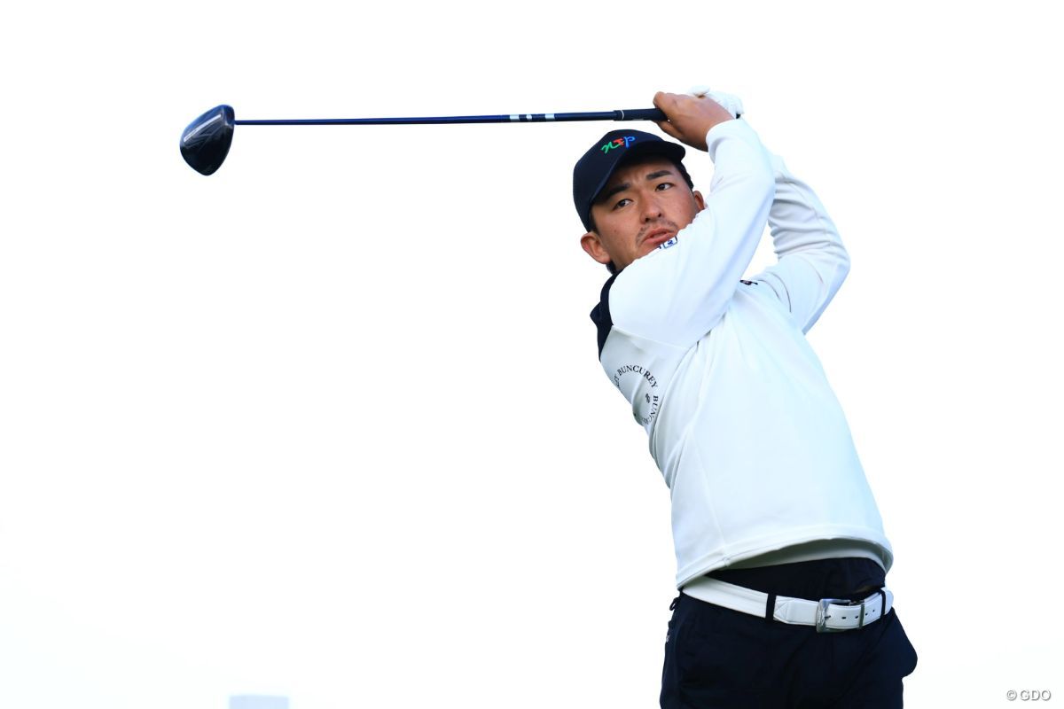 金子駆大は「66」でプレー。2打リードの単独首位で週末へ