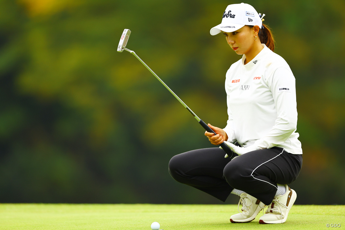 丁重にラインを読む 2025年 樋口久子 三菱電機レディスゴルフトーナメント 初日 宮田成華