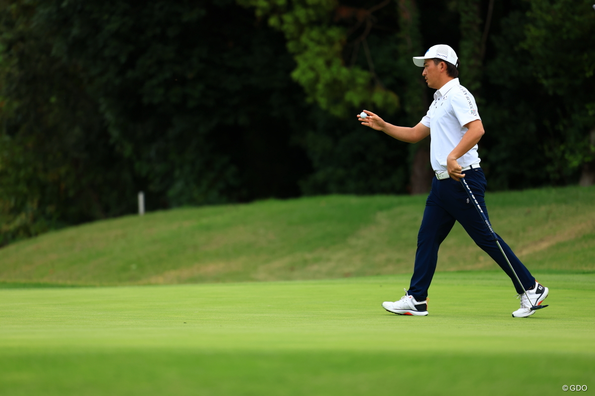 2位後退も今季2勝目へ3打差を追う