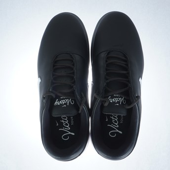 ヴィクトリーツアー 4 シューズ