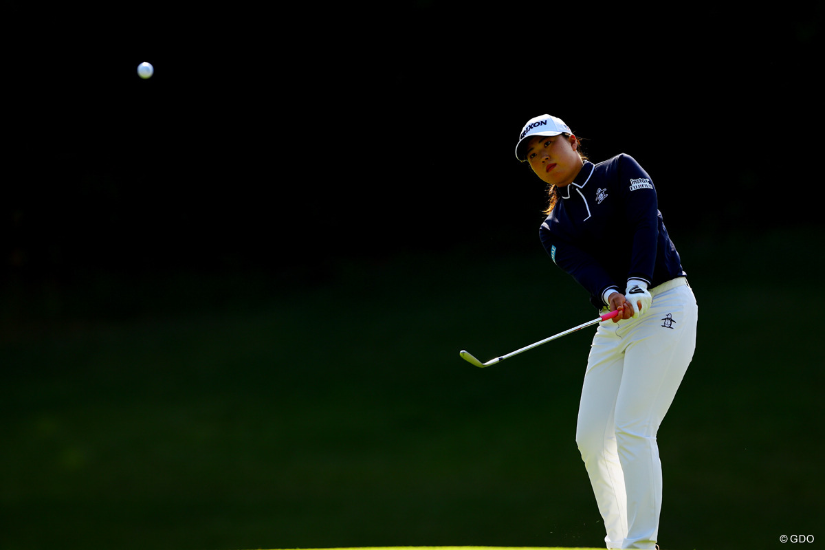 アプローチショットを放つ 2025年 TOTOジャパンクラシック 2日目 竹田麗央