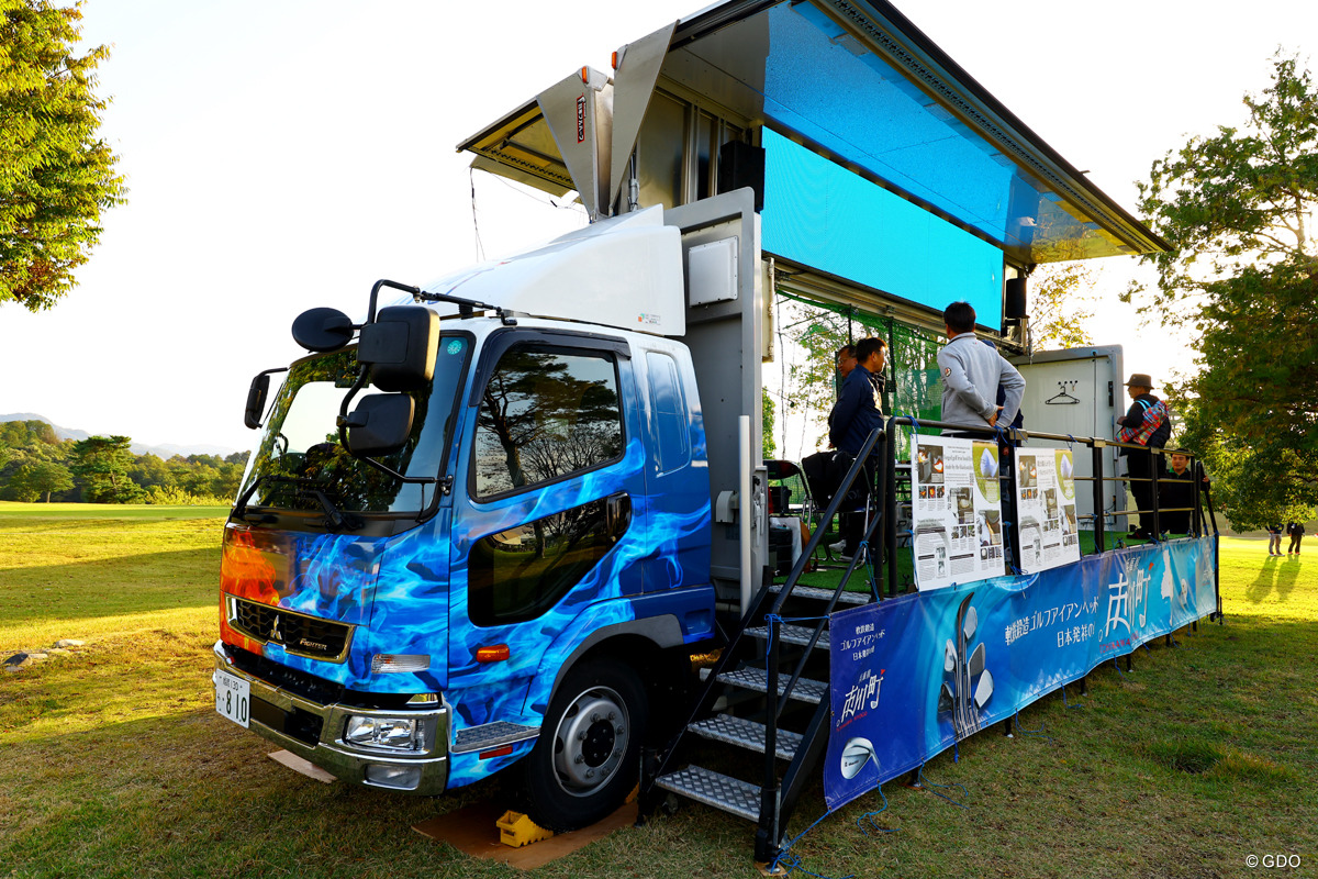 3000万円かけてトラックを導入。軟鉄鍛造アイアンを全国にPRする