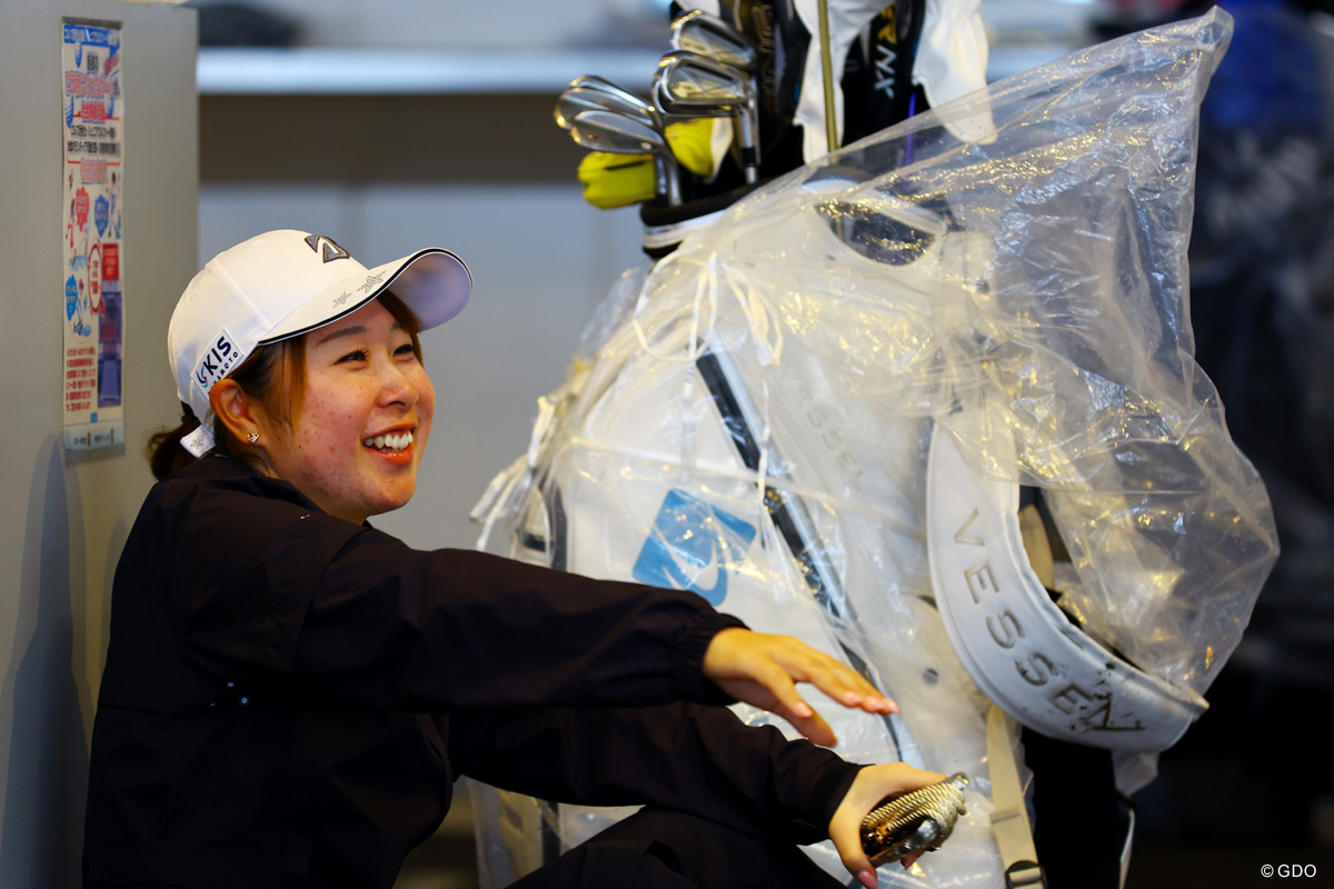 エポック ワン RC【荒木優奈】念願のJLPGAツアー初優勝（25.9.7） エポック社の公式オンラインショップです。RC【荒木優奈】ゴルフ5