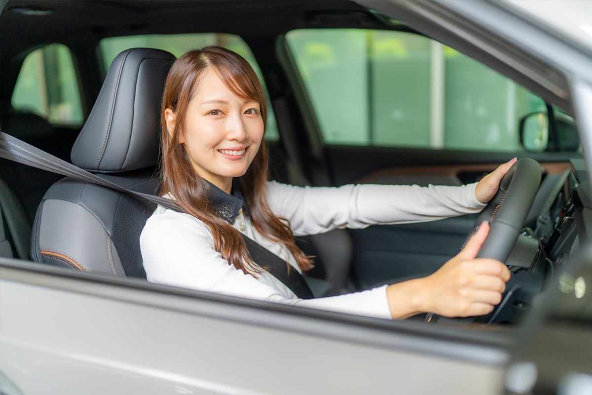 キャディバッグ積載量調査 スバルの提唱する「0次安全」に基づいて作られた運転席