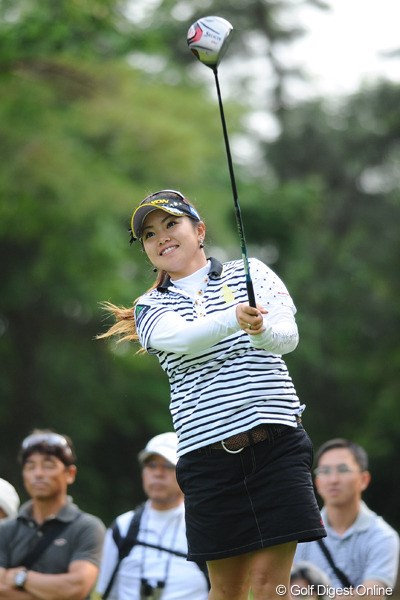 2011年 サントリーレディスオープンゴルフトーナメント 初日 青山加織