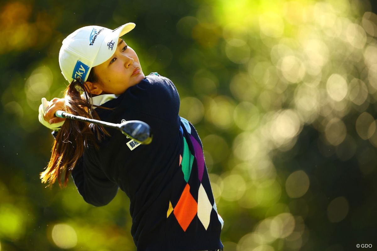 ポイントランキング2位の神谷そらが「65」でプレー