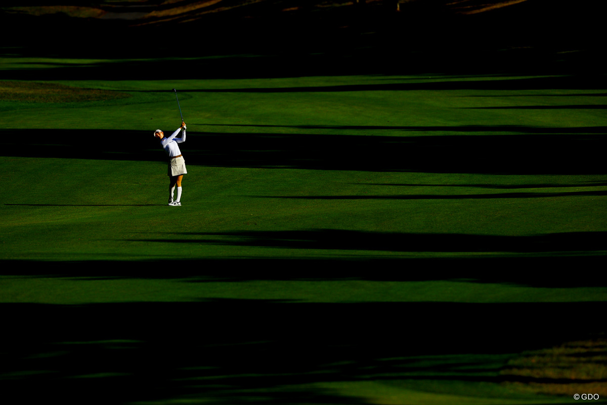 陽の当たる場所 2025年 伊藤園レディスゴルフトーナメント 初日 鶴岡果恋
