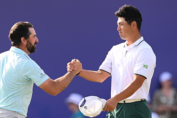 来季米ツアーの出場権を獲得した中島啓太。同組のジョン・パリー（左）も資格を得たひとり（Ross Kinnaird/Getty Images）