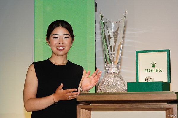 新人賞の山下美夢有が年間表彰式に出席