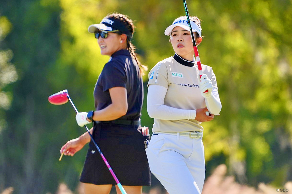 山下美夢有（右）と岩井千怜が2サムで3日目をプレー 2025年 CMEグループ ツアー選手権 3日目 岩井千怜 山下美夢有