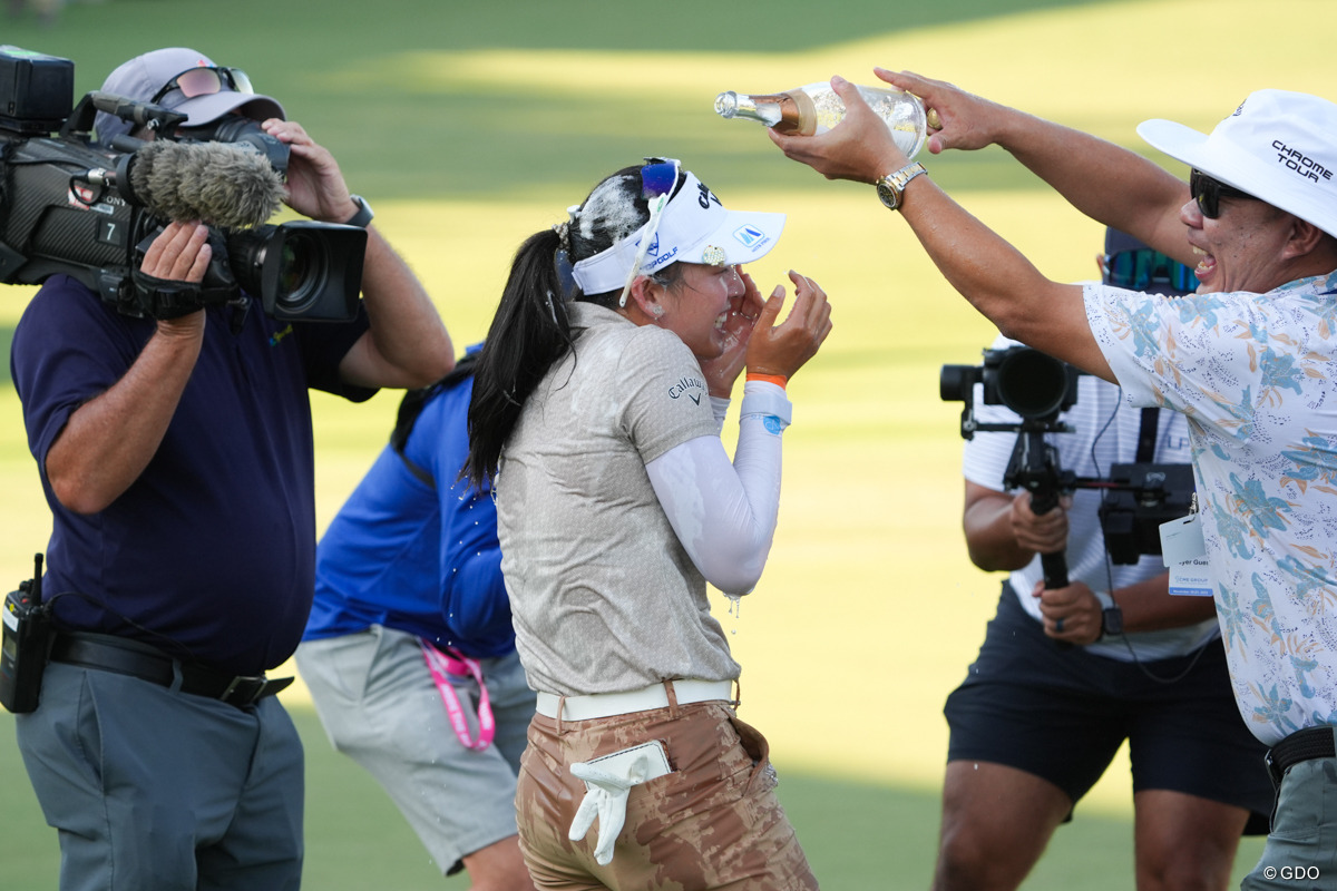 シャンパンファイト