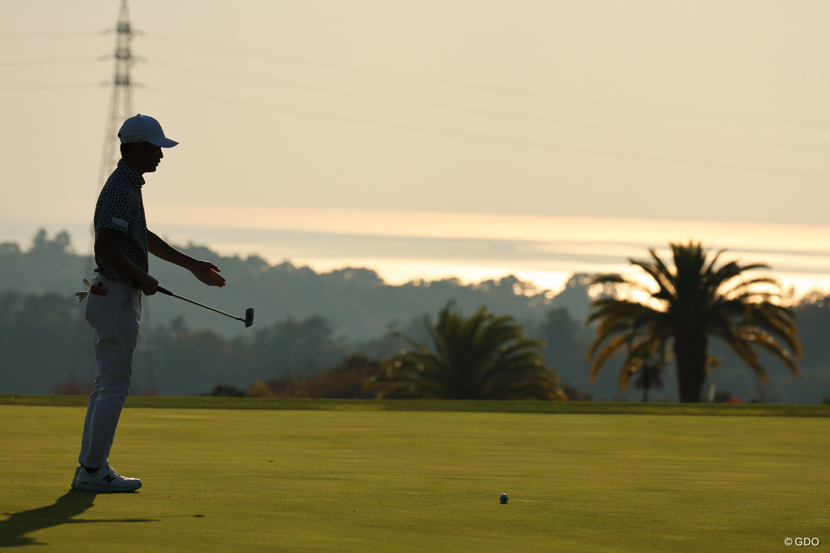 Hole18からも海が綺麗に 2025年 カシオワールドオープンゴルフトーナメント 初日 浅地洋佑