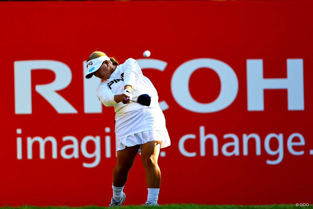 2025年 JLPGAツアーチャンピオンシップリコーカップ 2日目 鈴木愛